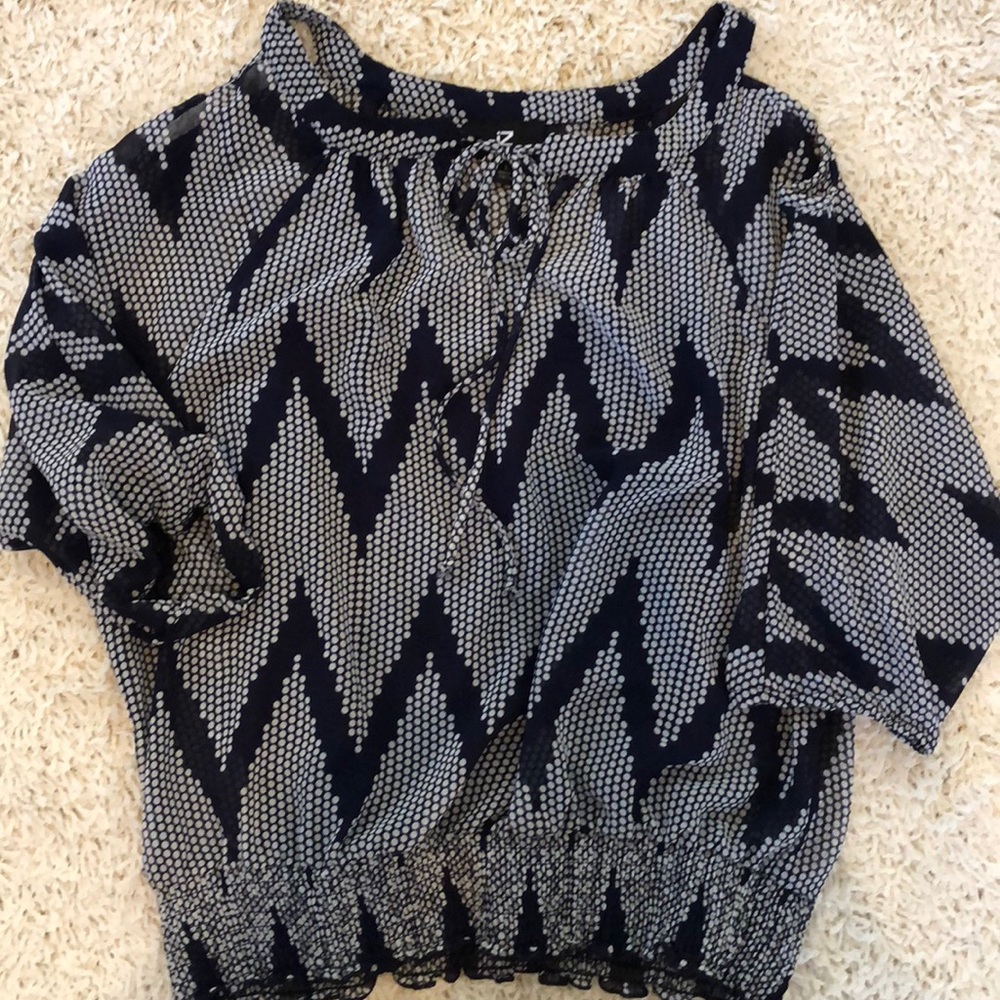 Beautiful Navy & Gray Cold Shoulder Top